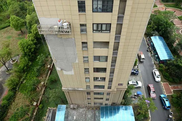 外墻真石漆附著力差導致脫落是哪里出了問題？